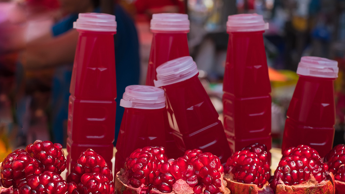 รูปภาพในบทความ จริงหรือไม่ น้ำทับทิมบำรุงเลือด?